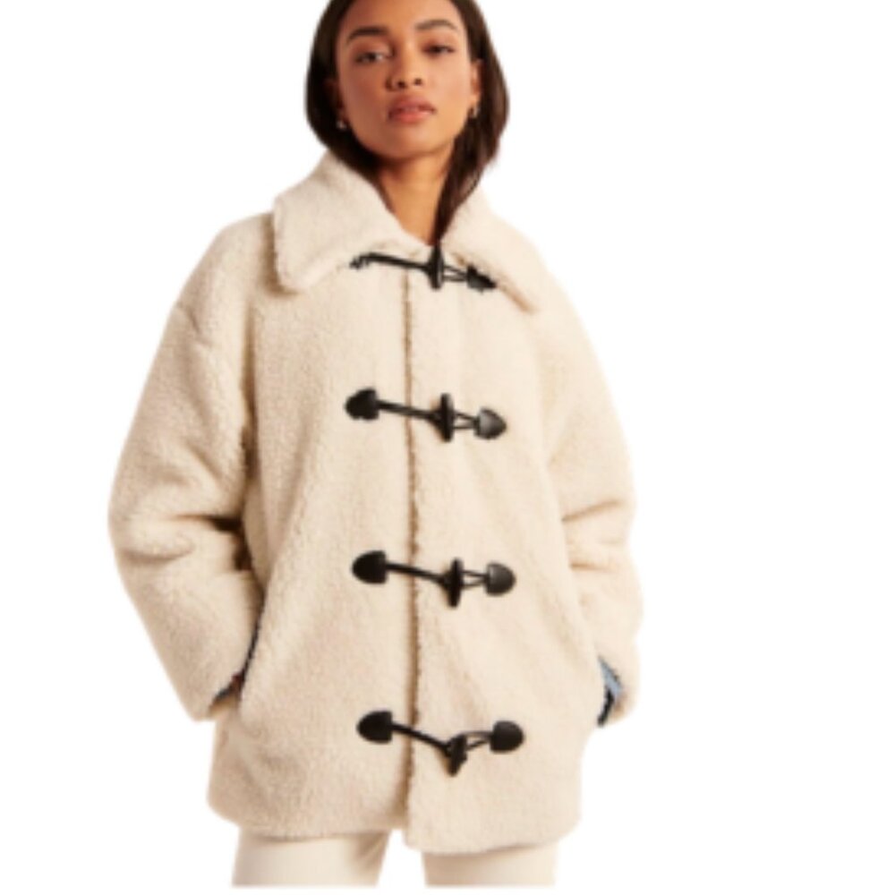 Abercrombie Sherpa Coat with Toggle Closure, Ladies Size Small